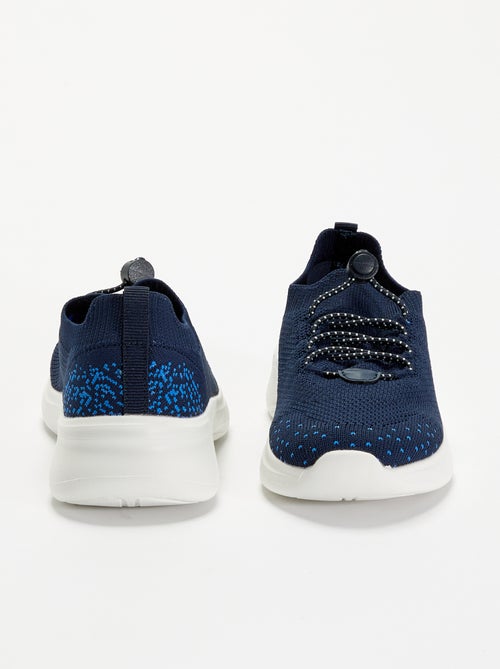Zapatillas deportivas de malla con cordones y topes - Kiabi Zapatillas deportivas de malla con cordones y topes - Kiabi