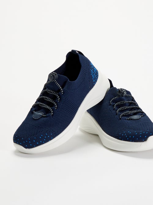 Zapatillas deportivas de malla con cordones y topes - Kiabi Zapatillas deportivas de malla con cordones y topes - Kiabi