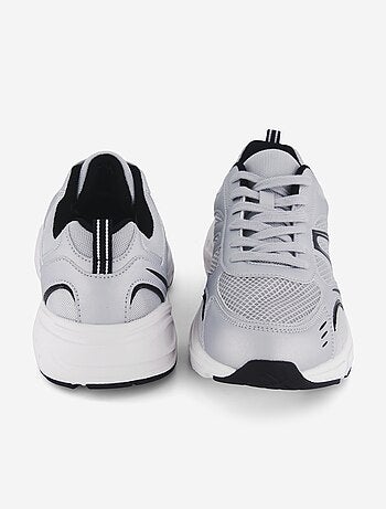 Zapatillas deportivas de malla