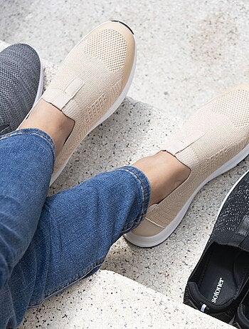 Zapatillas deportivas cómodas, duraderas, suela con memoria de forma y fáciles de poner isotoner