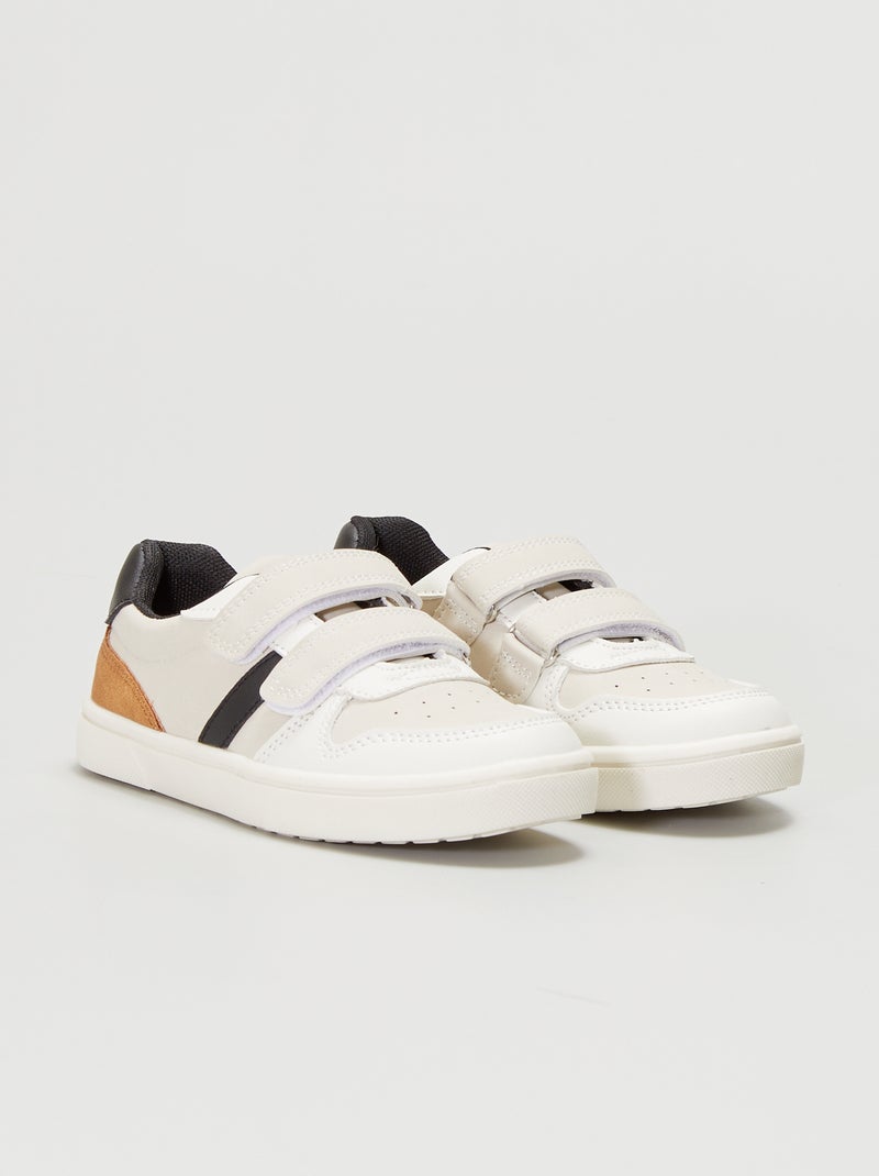 Zapatillas deportivas modernas con velcros blanco - Kiabi