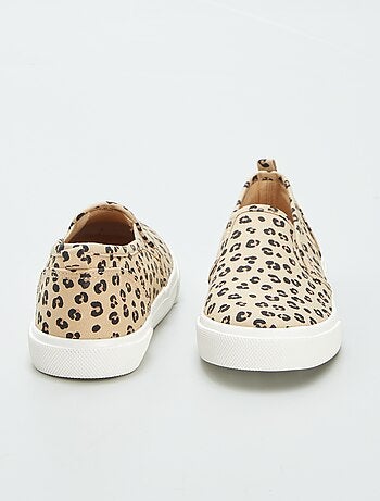 Zapatillas deportivas 'slip-on' con motivo