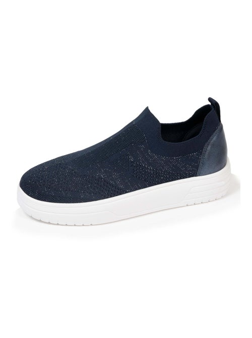 Zapatillas deportivas slip-on, suela de plataforma, cómoda, flexible y ligera Isotoner - Kiabi Zapatillas deportivas slip-on, suela de plataforma, cómoda, flexible y ligera Isotoner - Kiabi