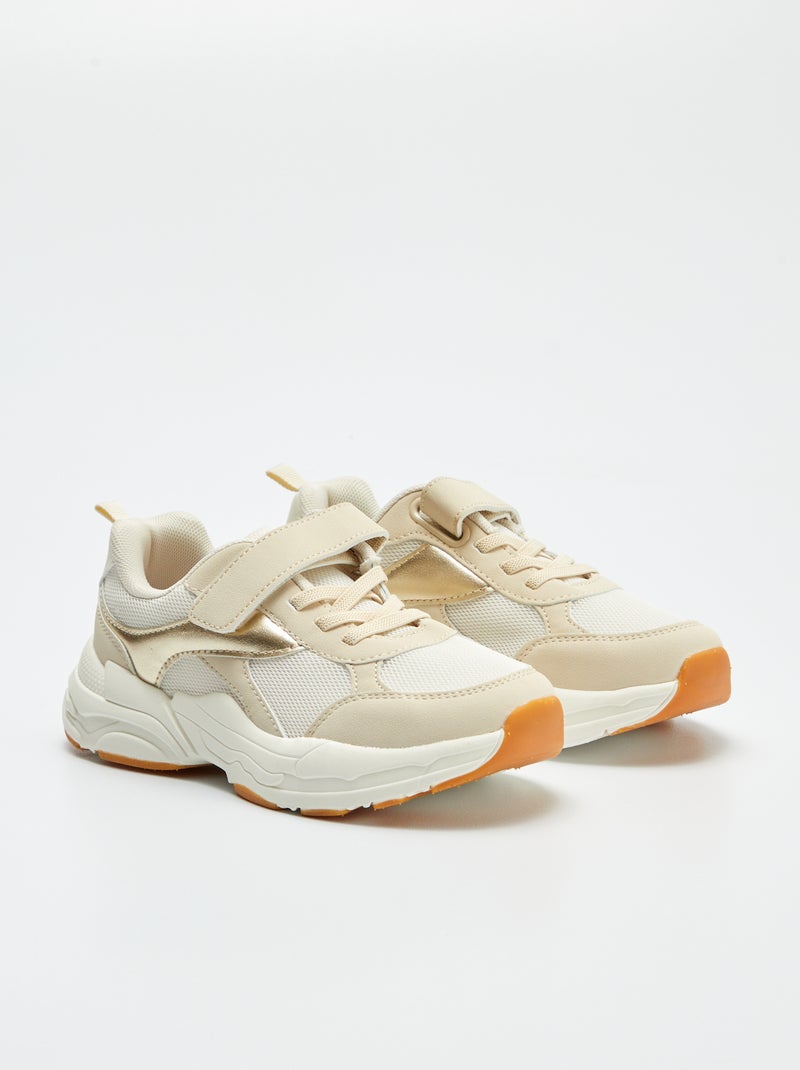 Zapatillas en dos materiales con velcro BEIGE - Kiabi