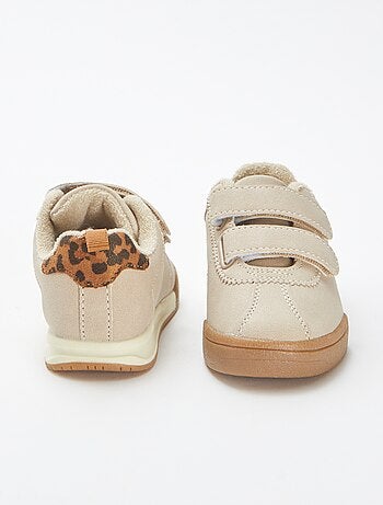 Zapatillas estilo running con velcros
