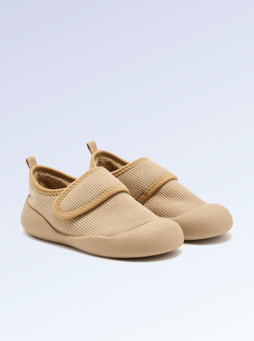 Zapatillas 'Kitchoun' suaves forradas barefoot - Kiabi Zapatillas 'Kitchoun' suaves forradas barefoot - Kiabi
