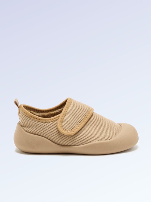 Zapatillas 'Kitchoun' suaves forradas barefoot - Kiabi Zapatillas 'Kitchoun' suaves forradas barefoot - Kiabi