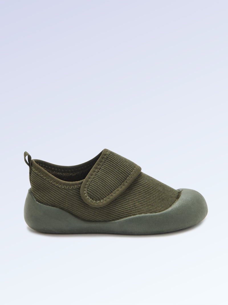 Zapatillas 'Kitchoun' suaves forradas barefoot Kaki - Kiabi