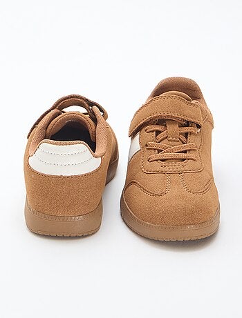 Zapatillas modernas bicolor