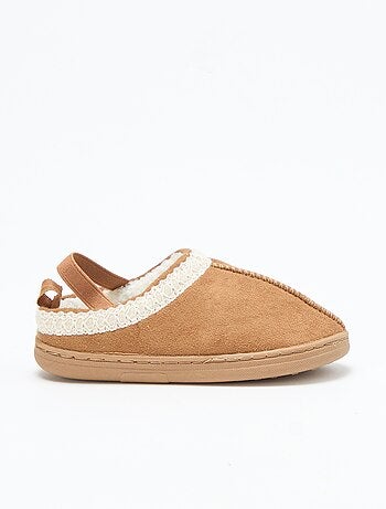 Zapatillas mule de ante con detalles