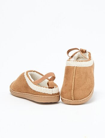 Zapatillas mule de ante con detalles