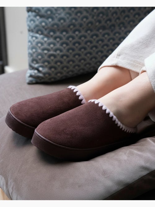 Zapatillas mules ultracómoda, en ante con suela de mujer Isotoner - Kiabi Zapatillas mules ultracómoda, en ante con suela de mujer Isotoner - Kiabi
