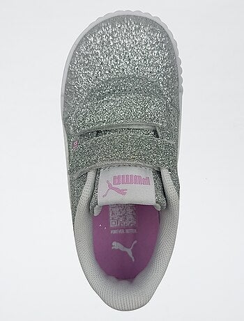 Zapatillas 'PUMA' con lentejuelas