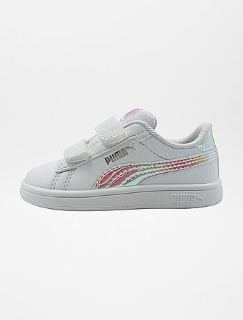 Zapatillas 'Puma' holográficas