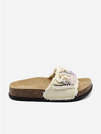 Zapatillas sin talón con detalles de perlas