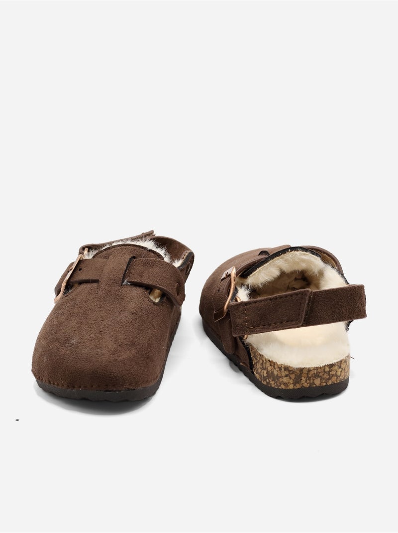 Zapatillas sin talón forradas Marrón - Kiabi