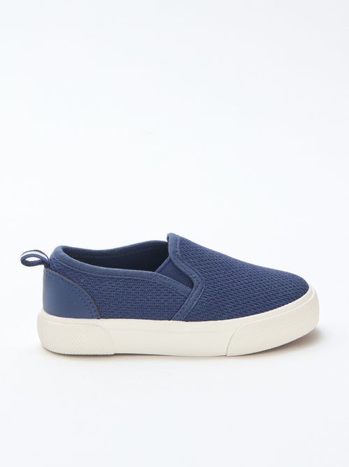 Zapatillas slip-on de malla lisa - Kiabi