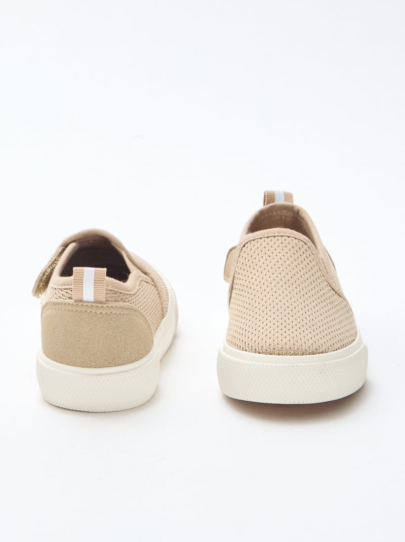 Zapatillas slip-on de malla lisa Beige - Kiabi