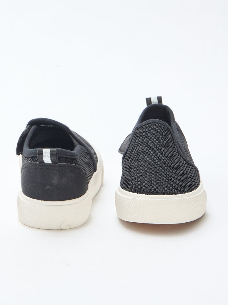 Zapatillas slip-on de malla lisa Negro - Kiabi