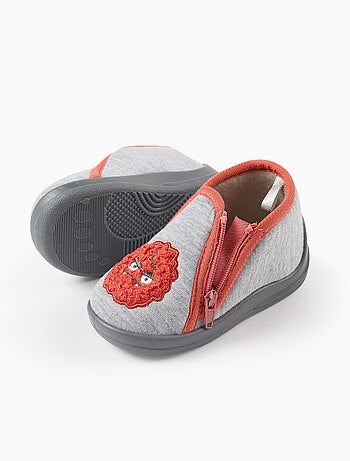 Zapatillas suaves y cómodas