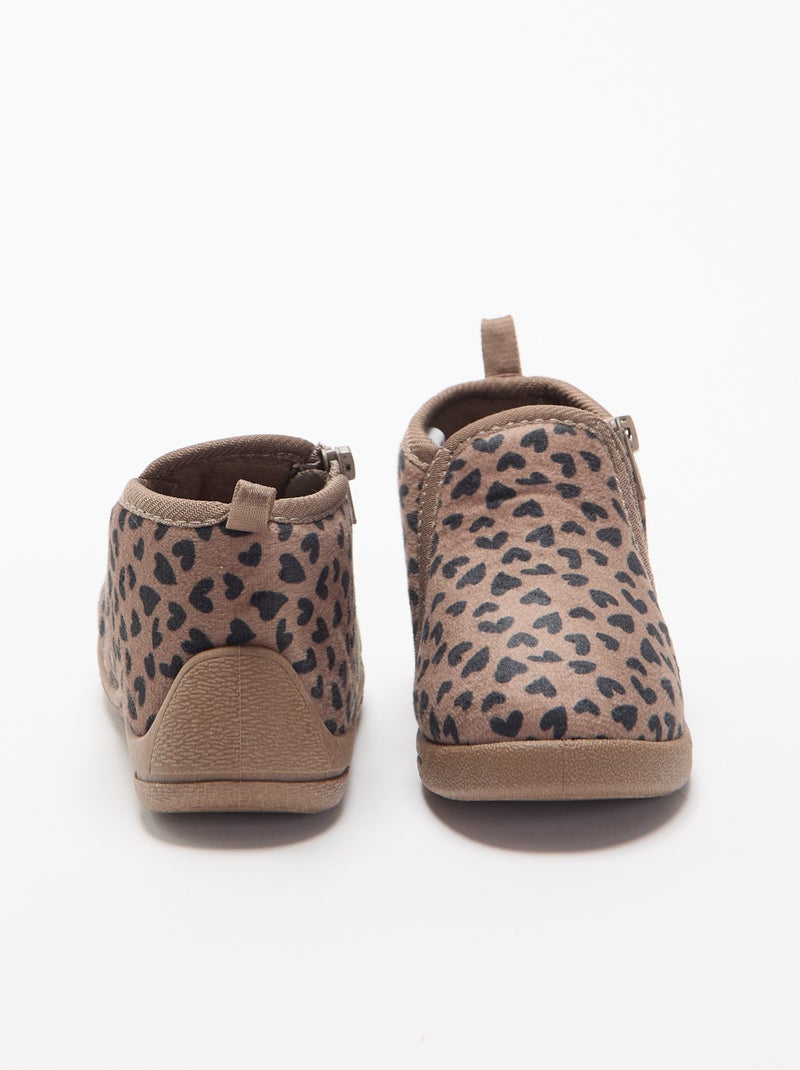 Zapatillas tipo botín estampadas Marron - Kiabi