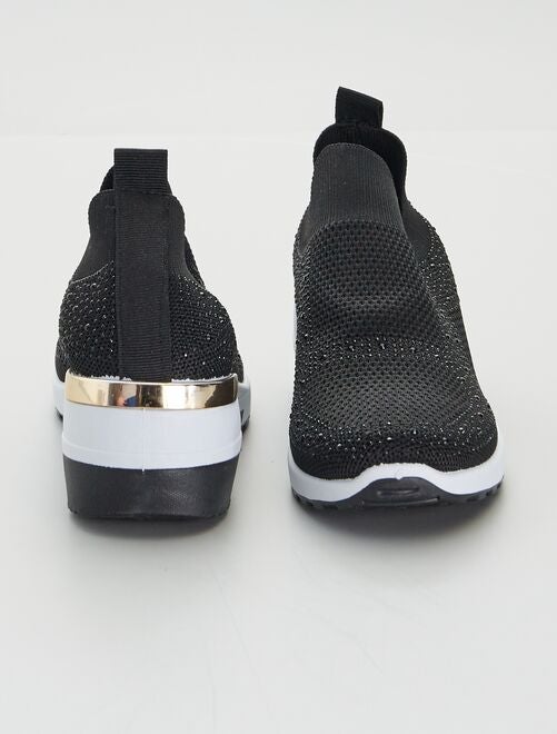 Zapatillas de casa tipo calcetines con pelo - NEGRO - Kiabi - 8.00€