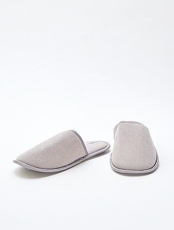 Zapatillas tipo mule de terciopelo