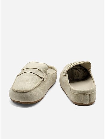 Zapatillas tipo mules con efecto ante