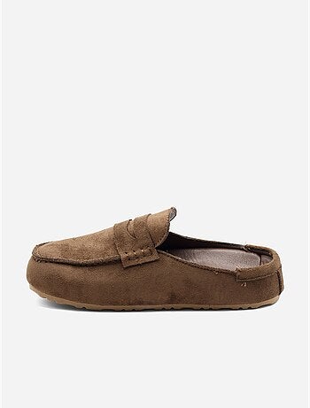 Zapatillas tipo mules con efecto ante