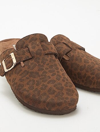 Zapatillas tipo zueco