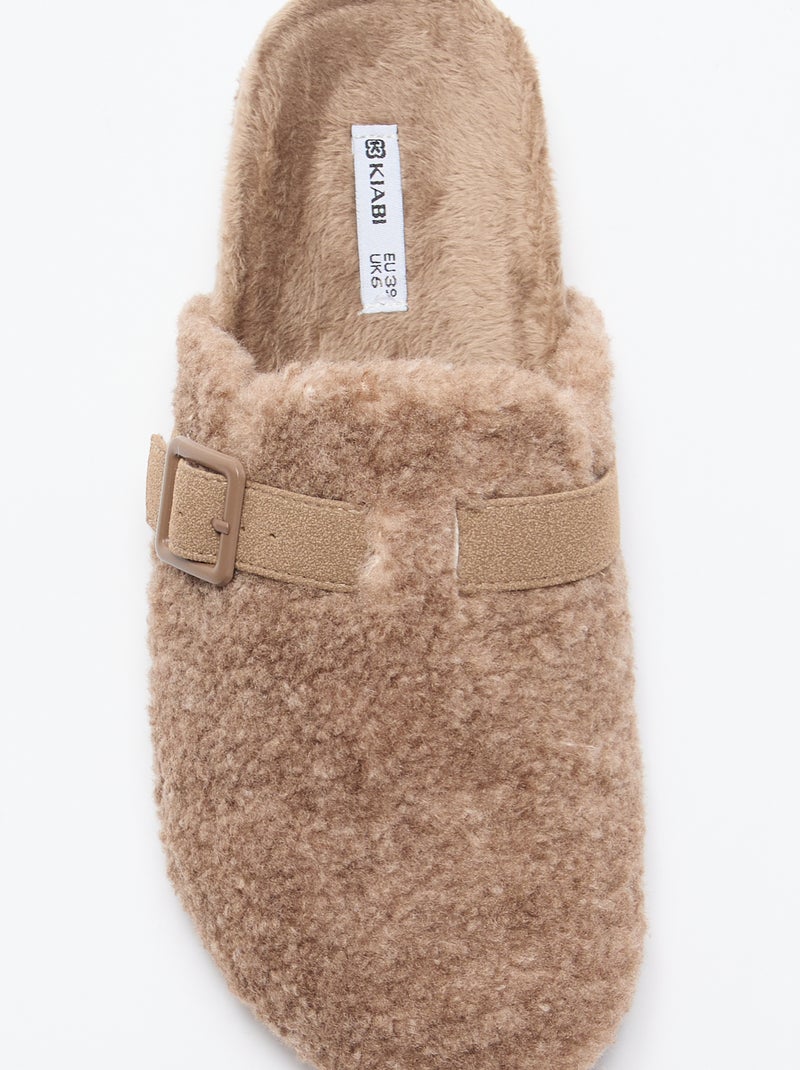 Zapatillas tipo zueco forradas Marron - Kiabi