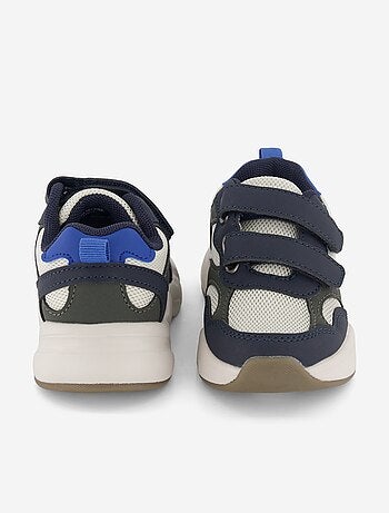 Zapatillas tricolor con velcro
