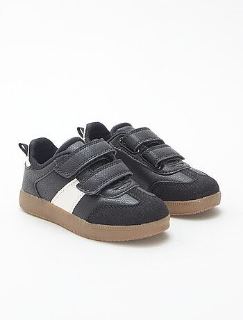 Zapatillas vintage con velcro