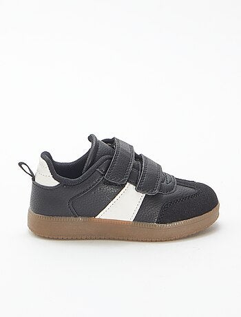 Zapatillas vintage con velcro