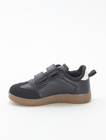 Zapatillas vintage con velcro