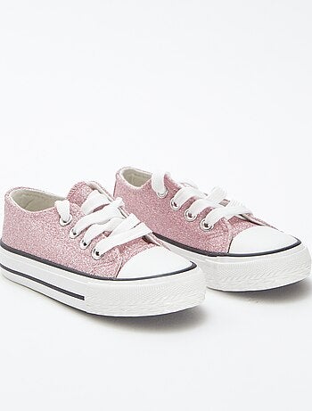 Zapatos con efecto brillante