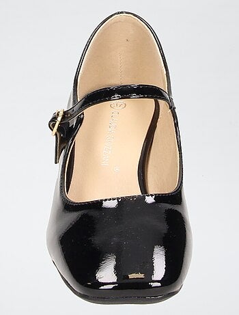 Zapatos de salón con tacón y tiras