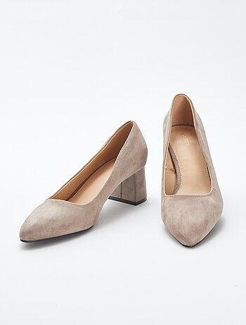 Zapatos de tacón de antelina con tacón cuadrado