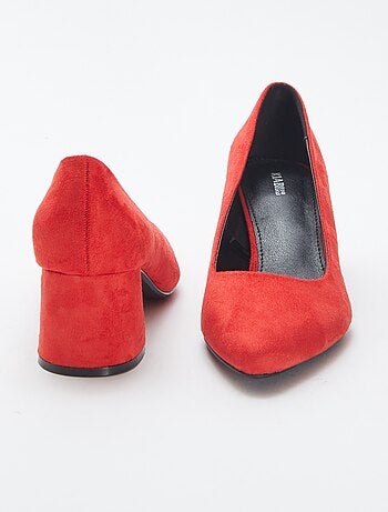 Zapatos de tacón de antelina con tacón cuadrado