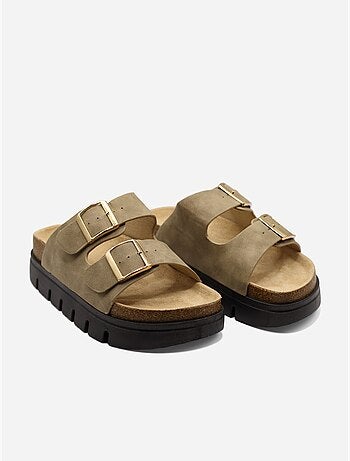 Zapatos destalonados con plataforma