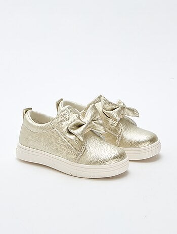 Zapatos dorados slip-on / sin cordones con lazos fantasía