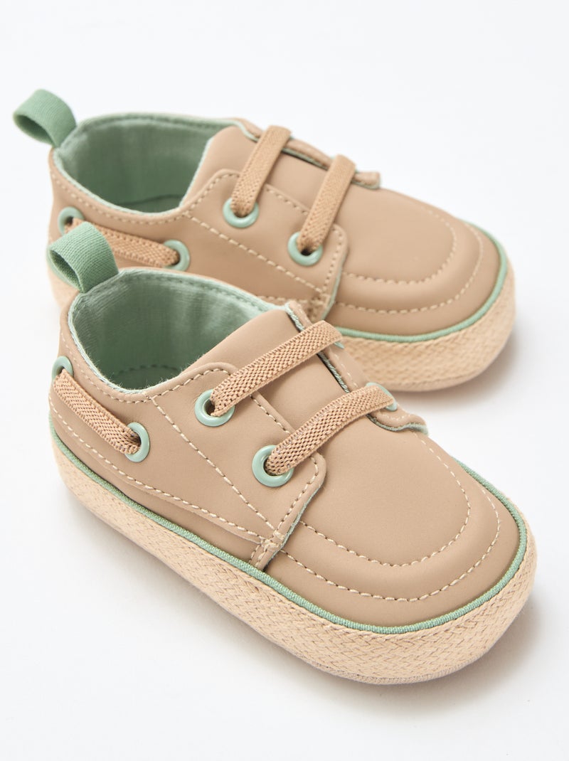 Zapatos náuticos en símil Beige - Kiabi
