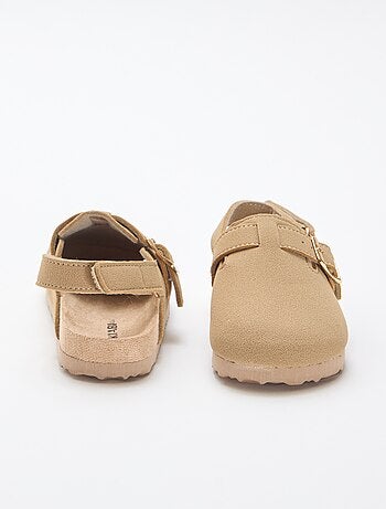 Zuecos de antelina con velcro