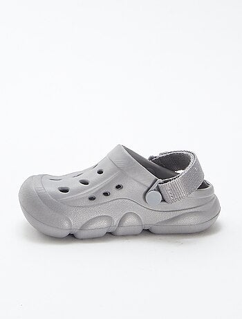 Zuecos de plástico moldeado con velcro